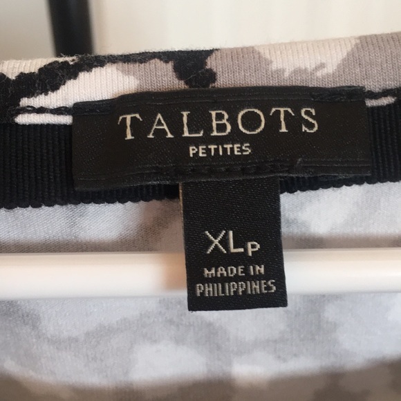 Talbots Extra Large Petite Patterned Top - Picture 2 of 5